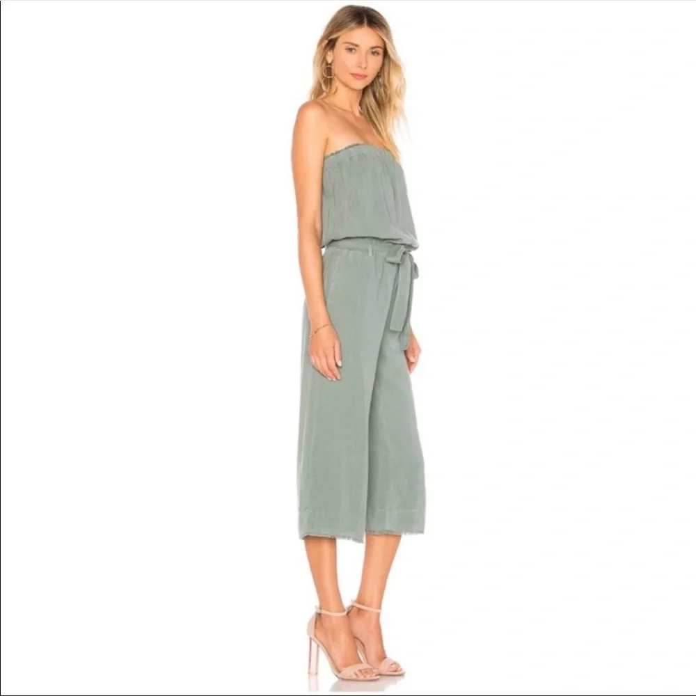 Anthropologie Cloth & Stone Women’s white Strapless‎ Jumpsuit Size S